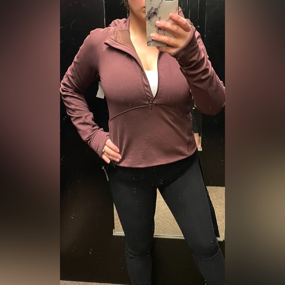 Lululemon Always Alert 1/2 Zip - Picture 11 of 11